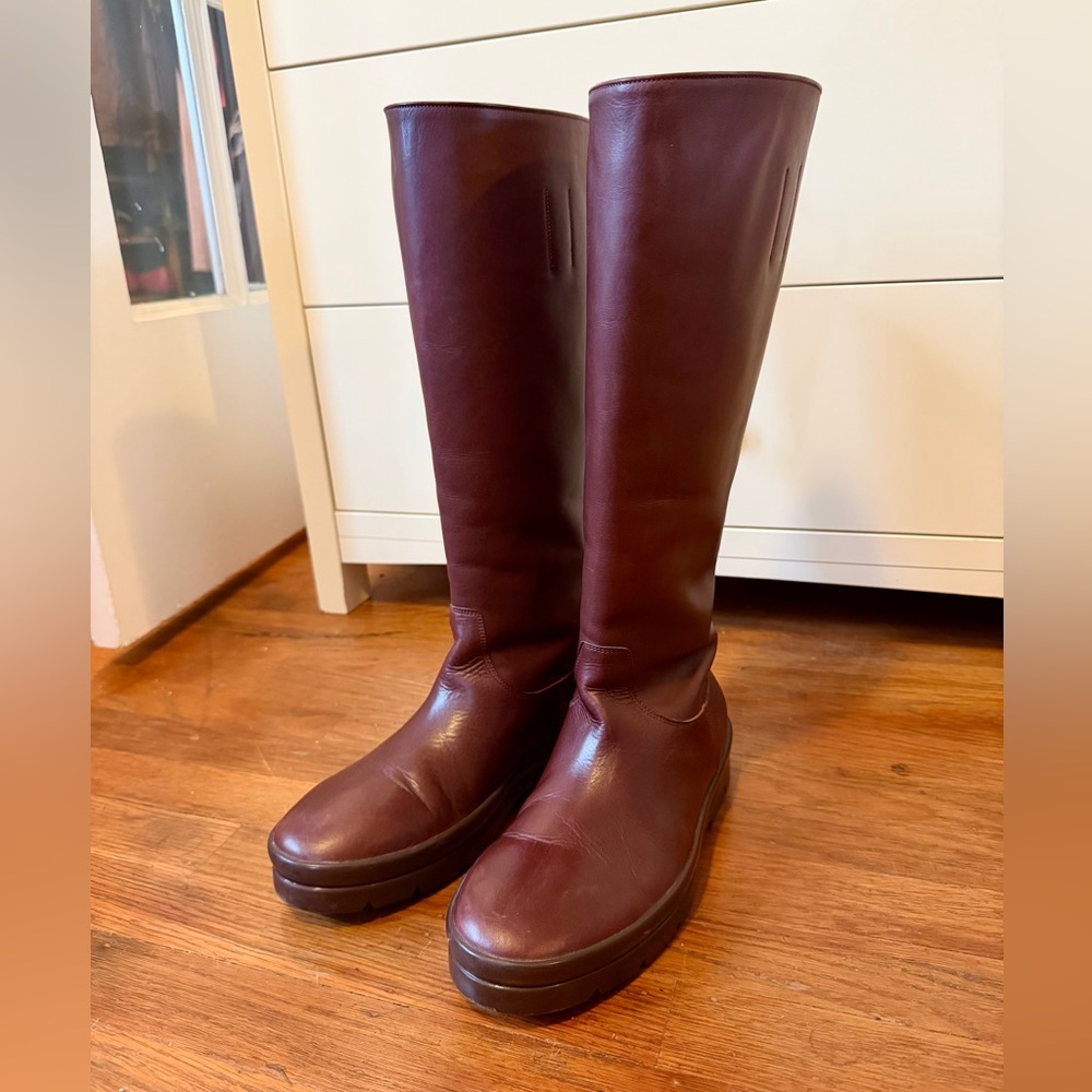 The Row Billie boot